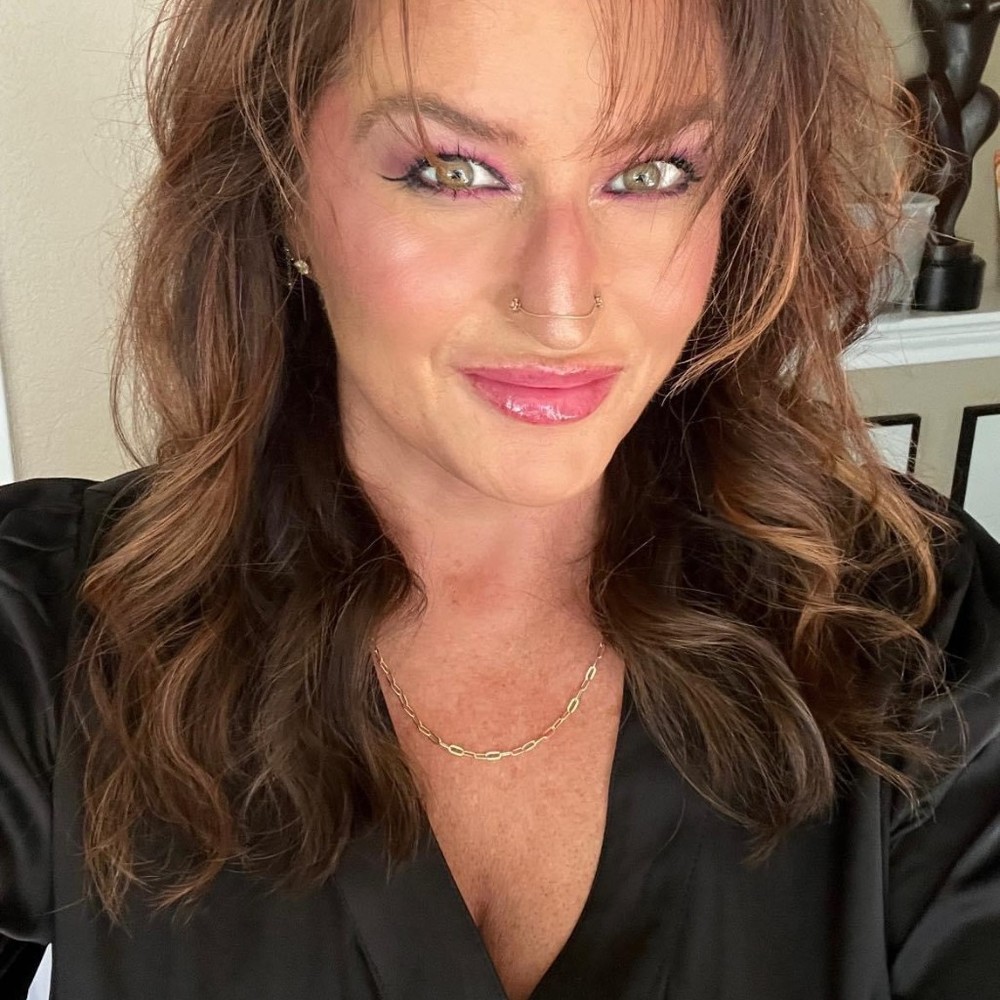 Meet your Posher, Carrie